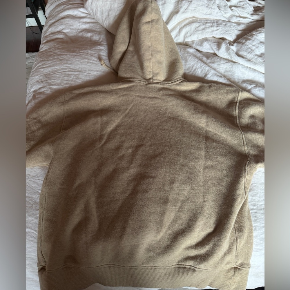 Aritzia TNA boyfriend hoodie - Picture 2 of 3